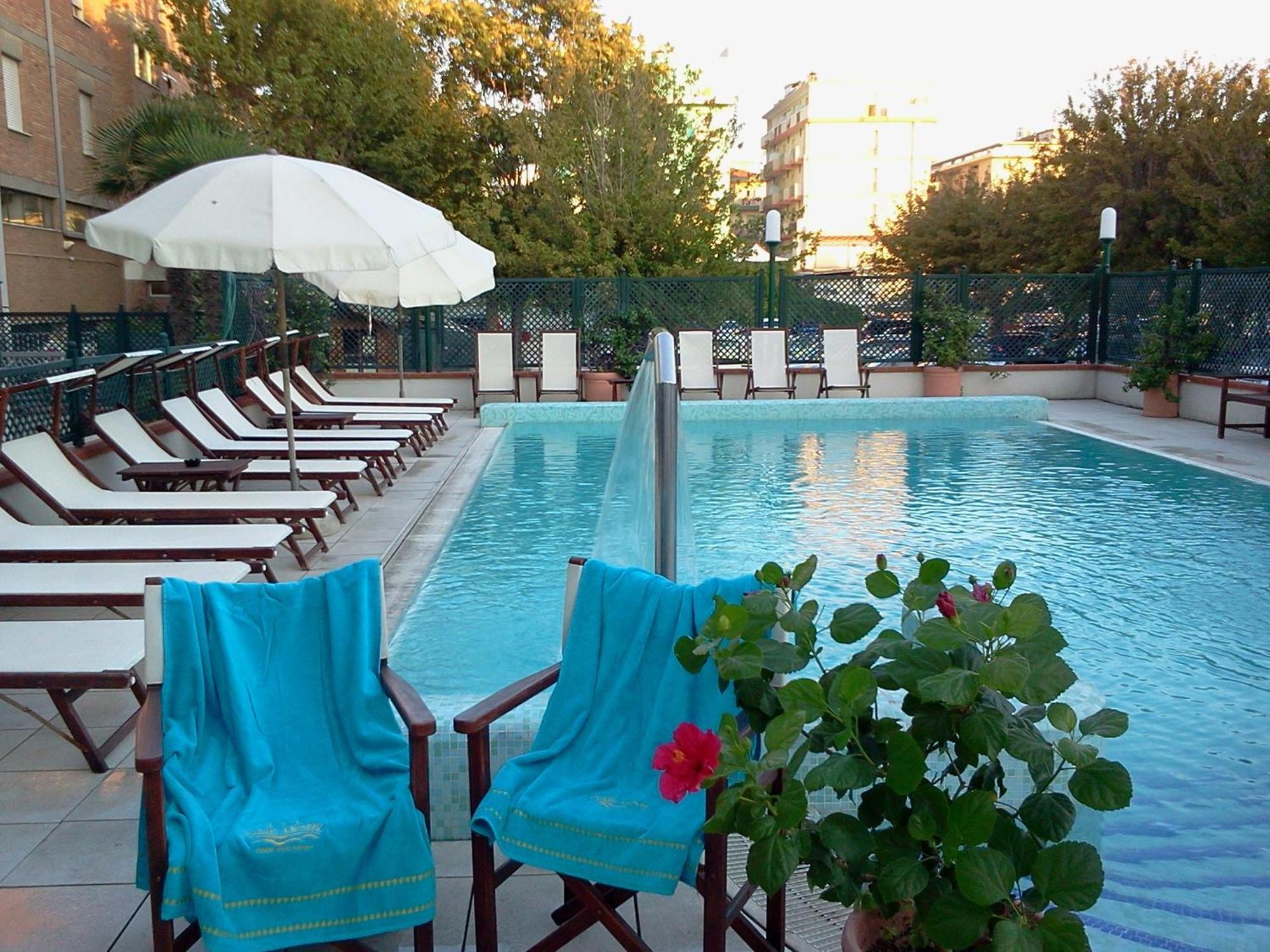 Hotel Gaby Rimini Exterior foto